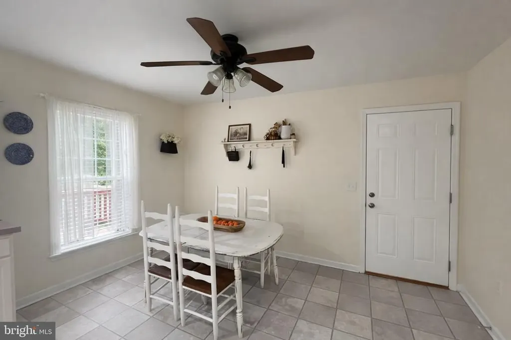 33 Bogey Lane Bumpass VA 23024