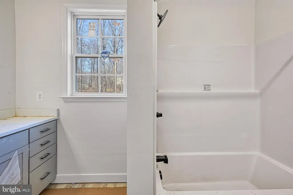 172 Covenant Way Bumpass VA 23024