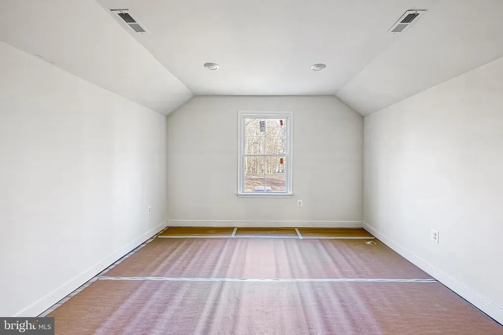 172 Covenant Way Bumpass VA 23024