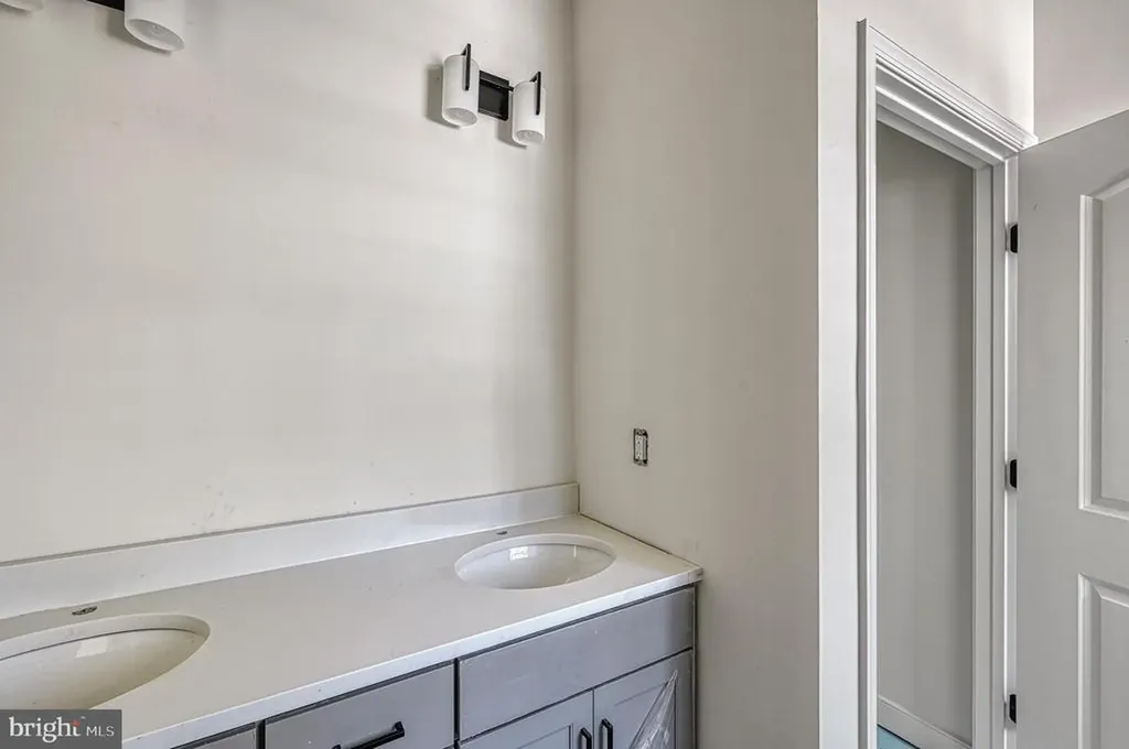 199 Hickory Lane Bumpass VA 23024