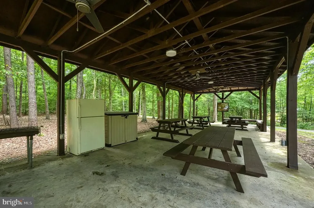 199 Hickory Lane Bumpass VA 23024