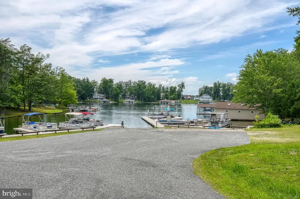 199 Hickory Lane Bumpass VA 23024