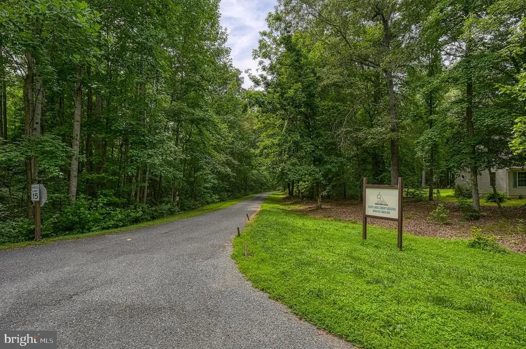 199 Hickory Lane Bumpass VA 23024