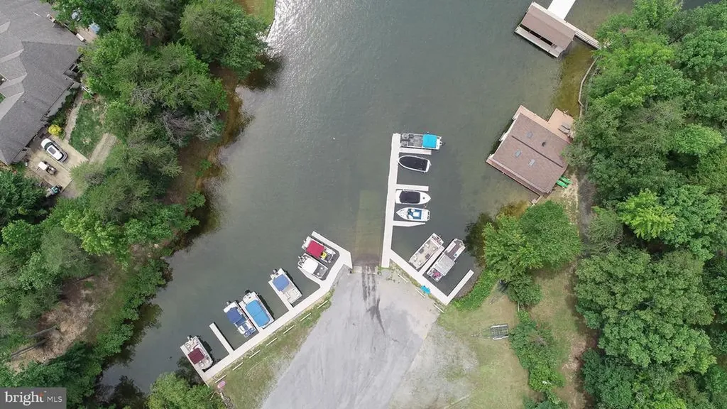 199 Hickory Lane Bumpass VA 23024