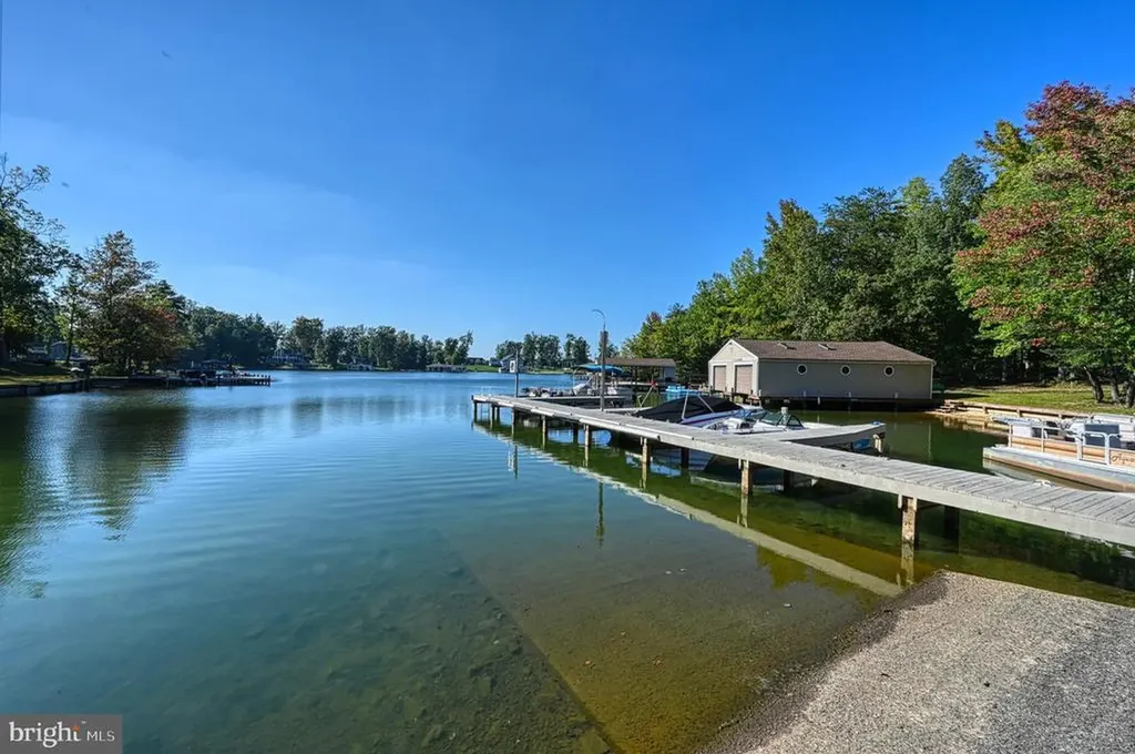 199 Hickory Lane Bumpass VA 23024