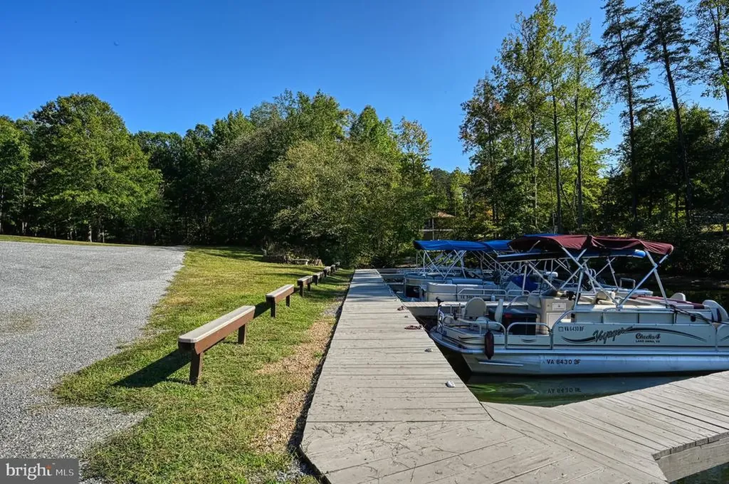 199 Hickory Lane Bumpass VA 23024