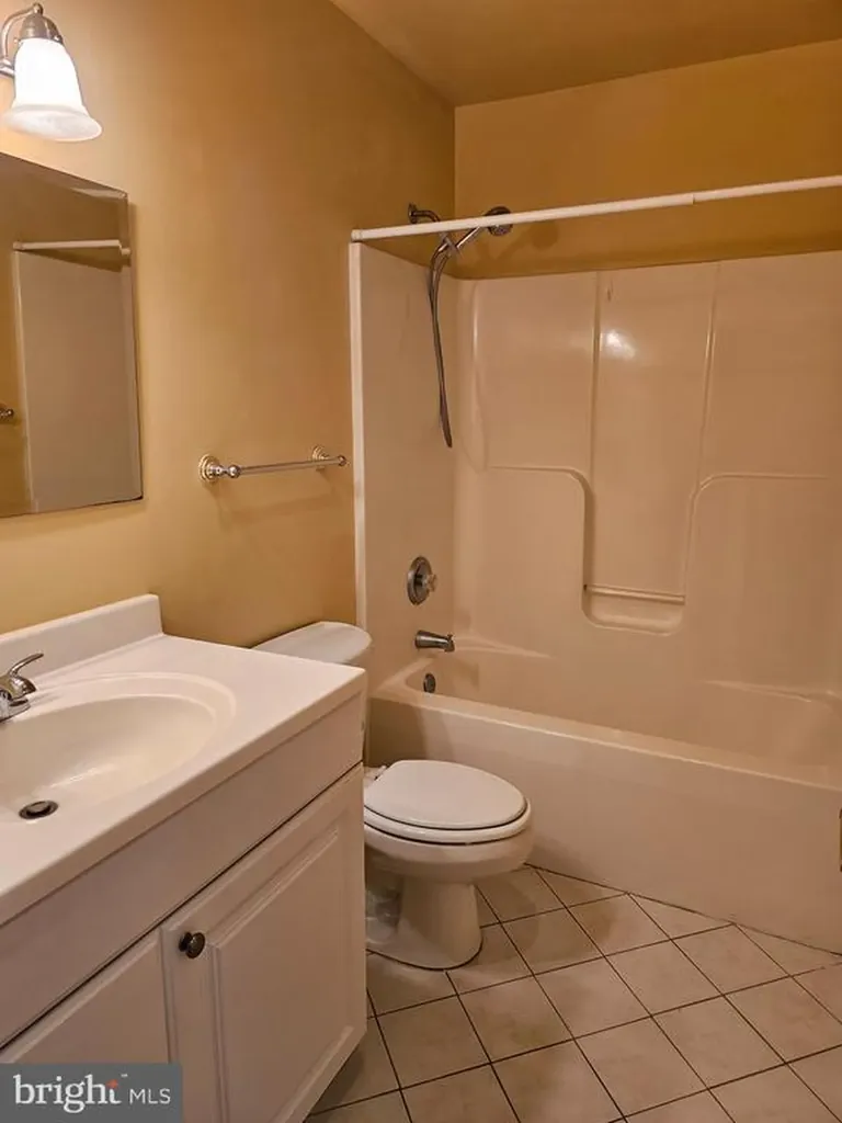 1276 Peach Grove Road Louisa VA 23093