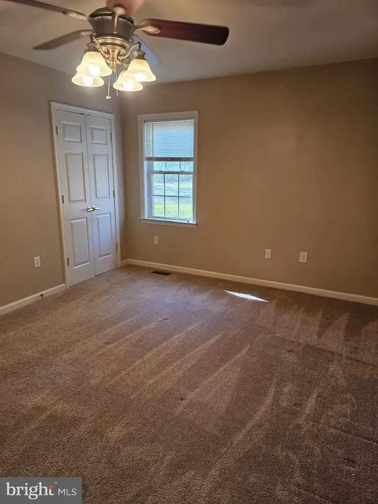 1276 Peach Grove Road Louisa VA 23093