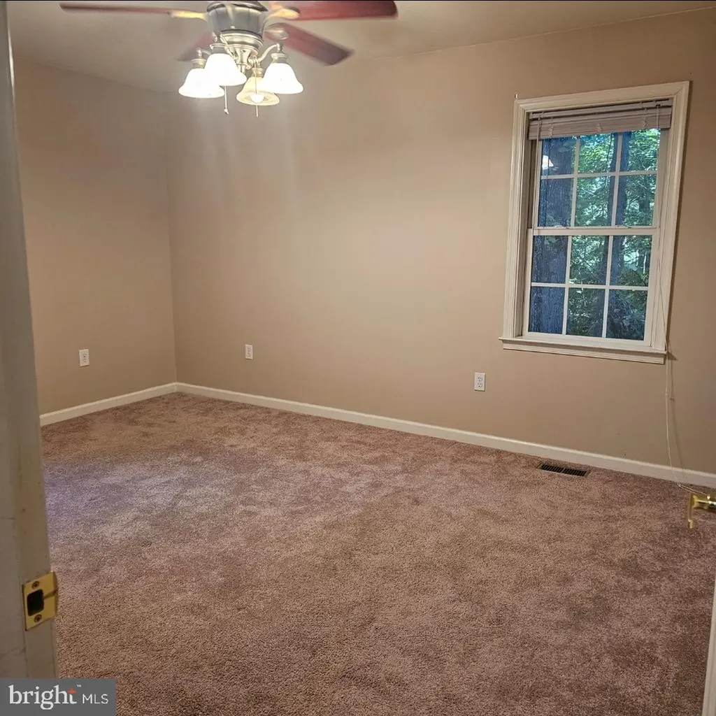 1276 Peach Grove Road Louisa VA 23093