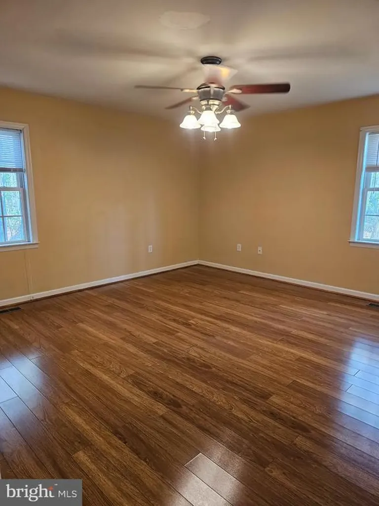 1276 Peach Grove Road Louisa VA 23093