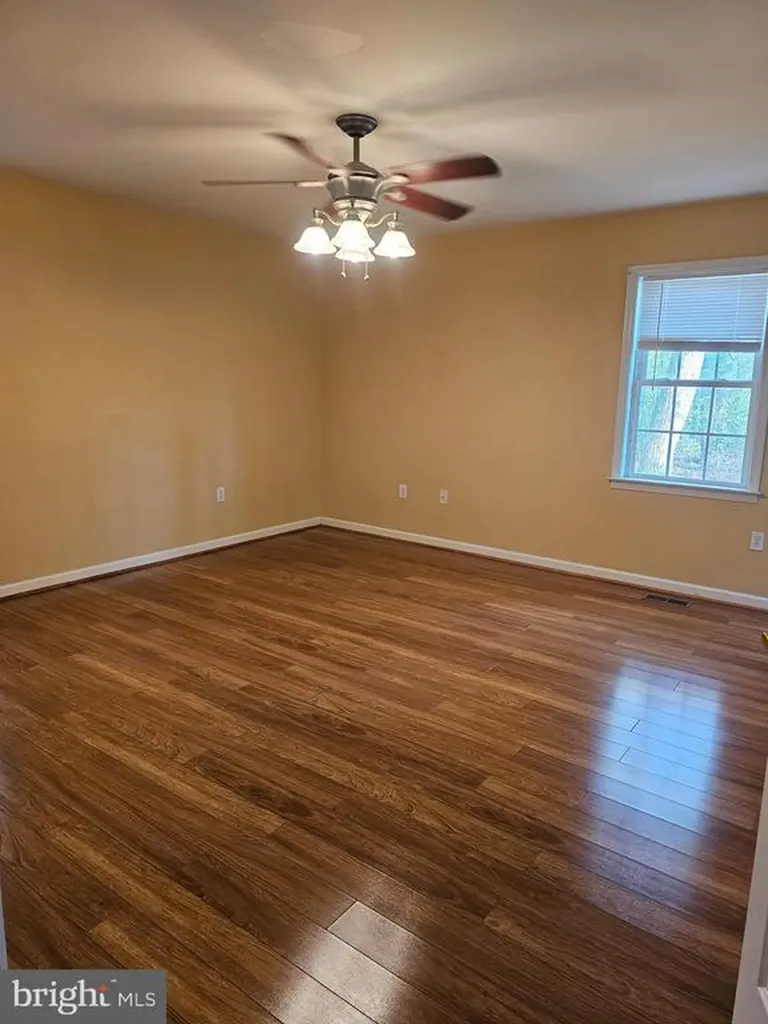 1276 Peach Grove Road Louisa VA 23093