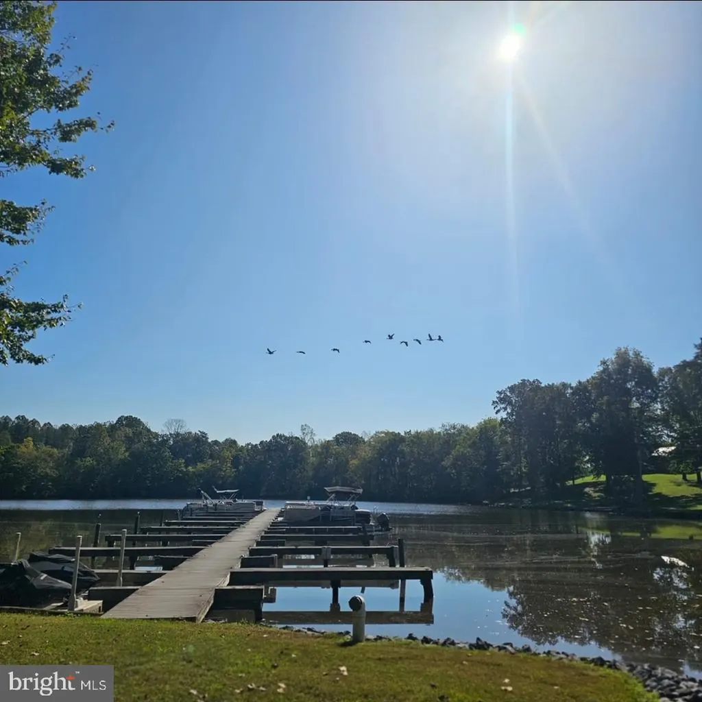 1276 Peach Grove Road Louisa VA 23093
