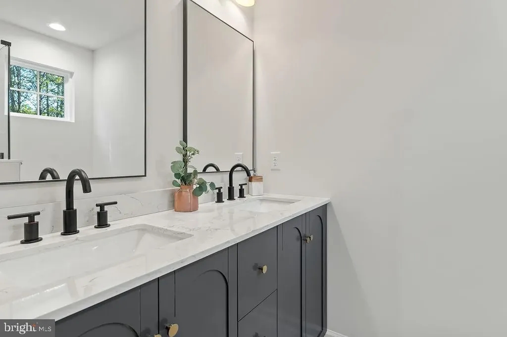 546 Paddock Lane Louisa VA 23093