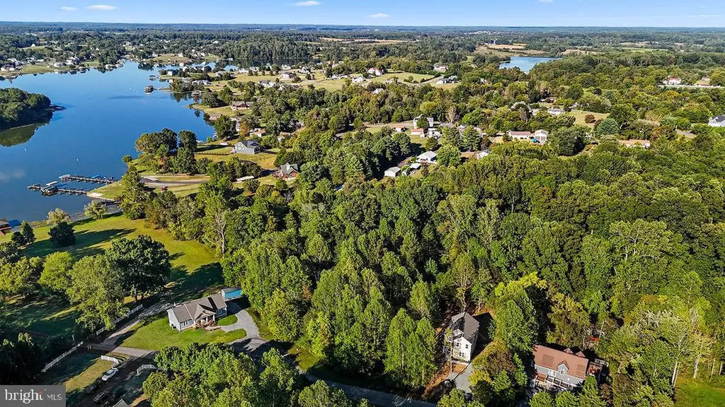 546 Paddock Lane Louisa VA 23093