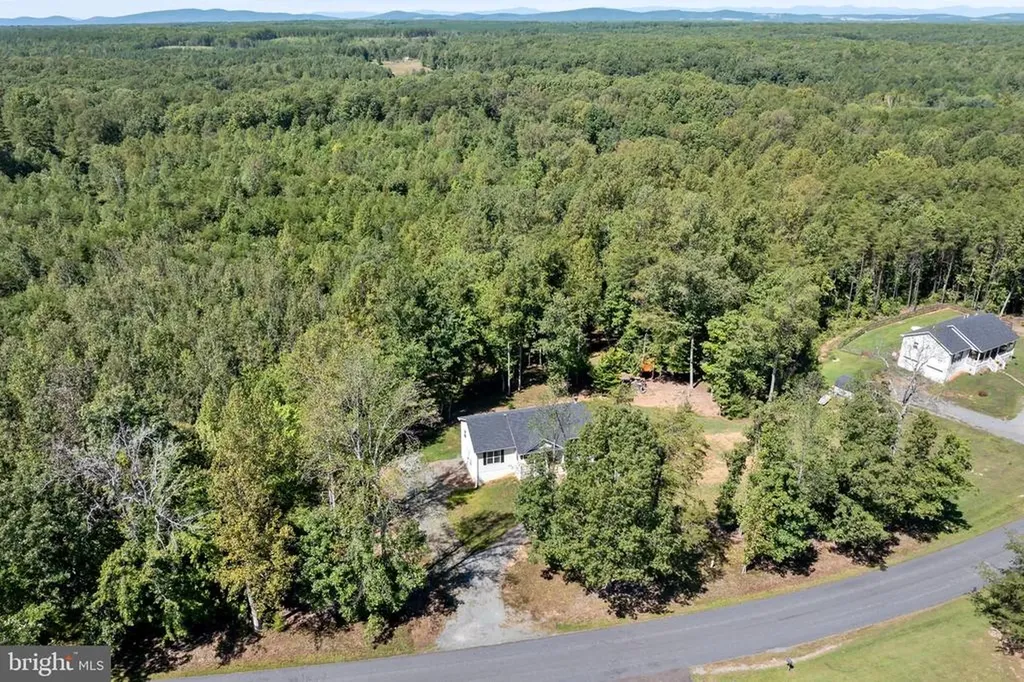 887 Hickory Creek Road Louisa VA 23093