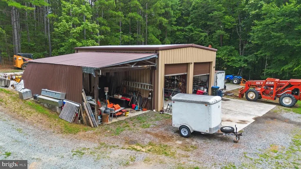 362 Dell Perkins Road Louisa VA 23093