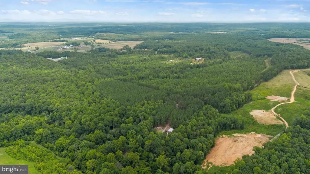 362 Dell Perkins Road Louisa VA 23093