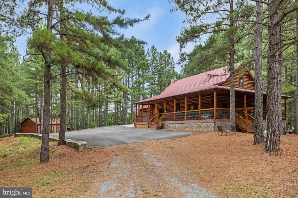 362 Dell Perkins Road Louisa VA 23093