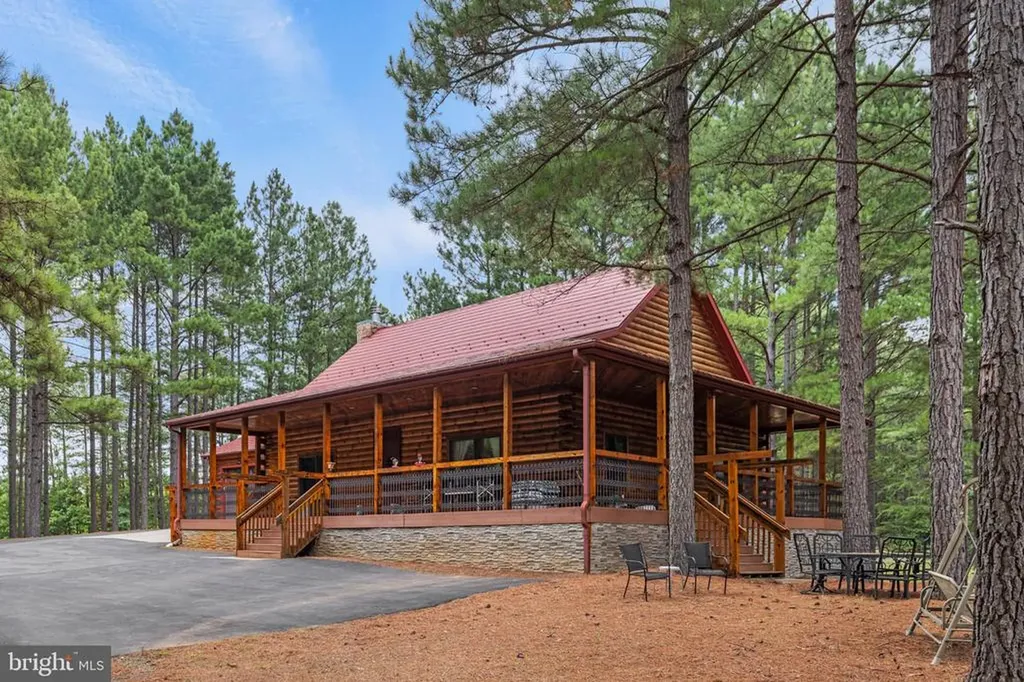 362 Dell Perkins Road Louisa VA 23093