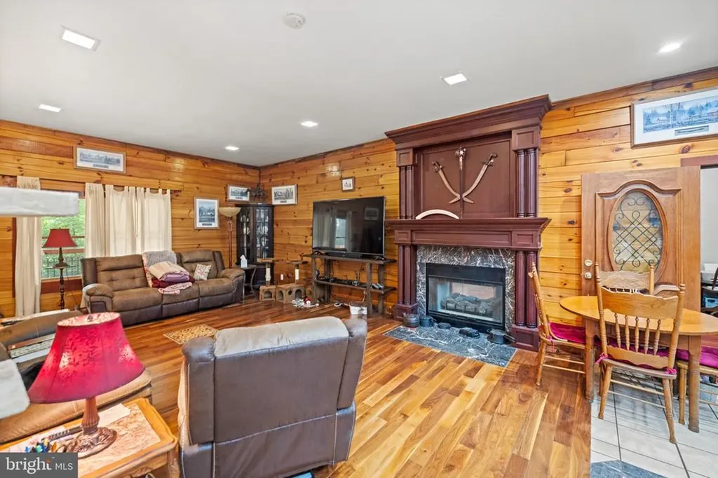 362 Dell Perkins Road Louisa VA 23093