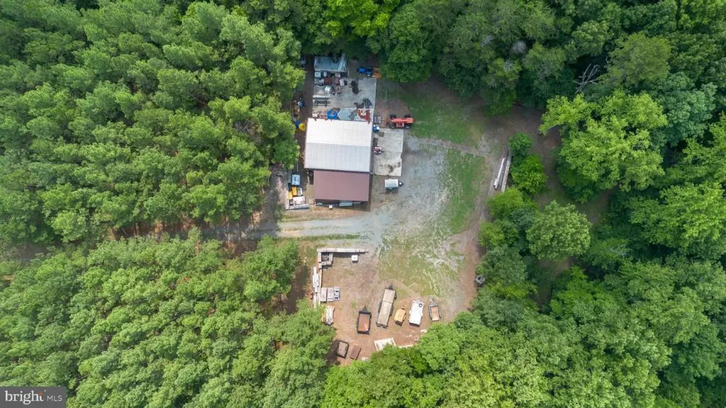 362 Dell Perkins Road Louisa VA 23093