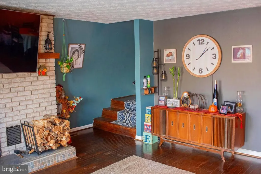 1659 Lakeshore Drive S Louisa VA 23093