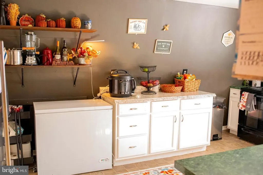 1659 Lakeshore Drive S Louisa VA 23093