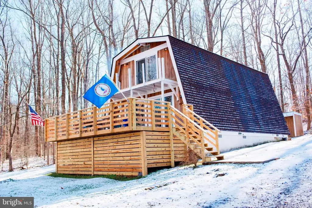 1659 Lakeshore Drive S Louisa VA 23093