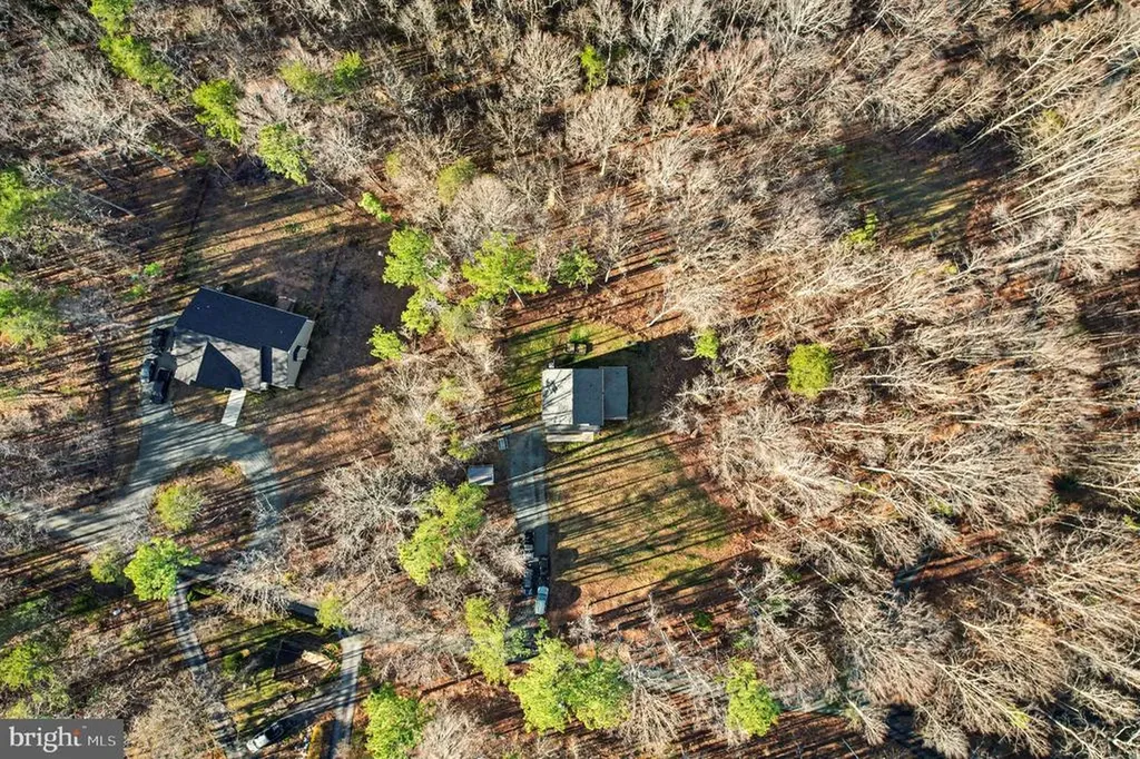 379 Moon Shadow Lane Louisa VA 23093