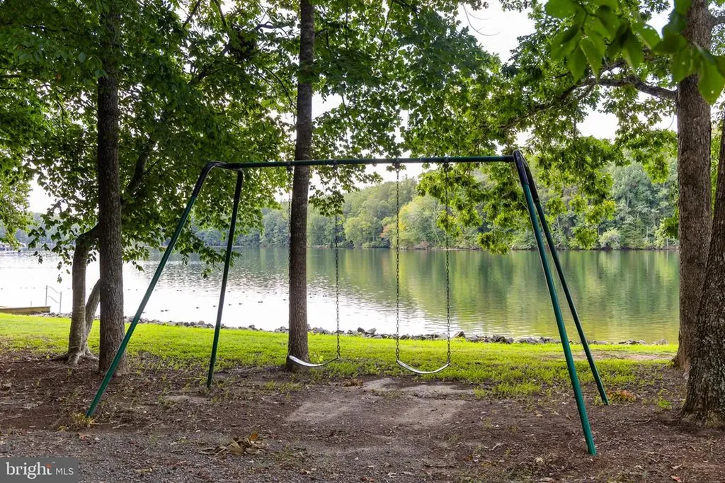 296 Robbie Road Bumpass VA 23024