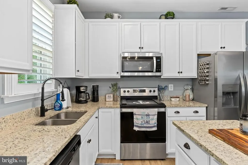 296 Robbie Road Bumpass VA 23024