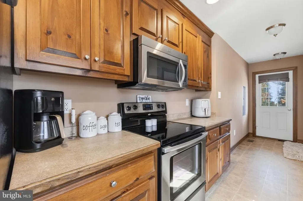 181 Winding Ridge Way Bumpass VA 23024