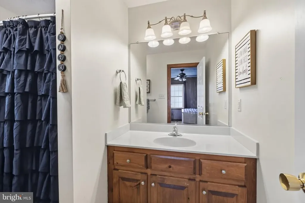 181 Winding Ridge Way Bumpass VA 23024