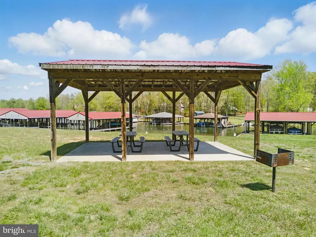 195 Promise Lane Bumpass VA 23024