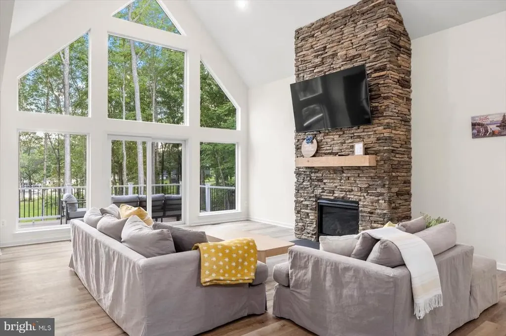 764 Noahs Landing Drive Bumpass VA 23024