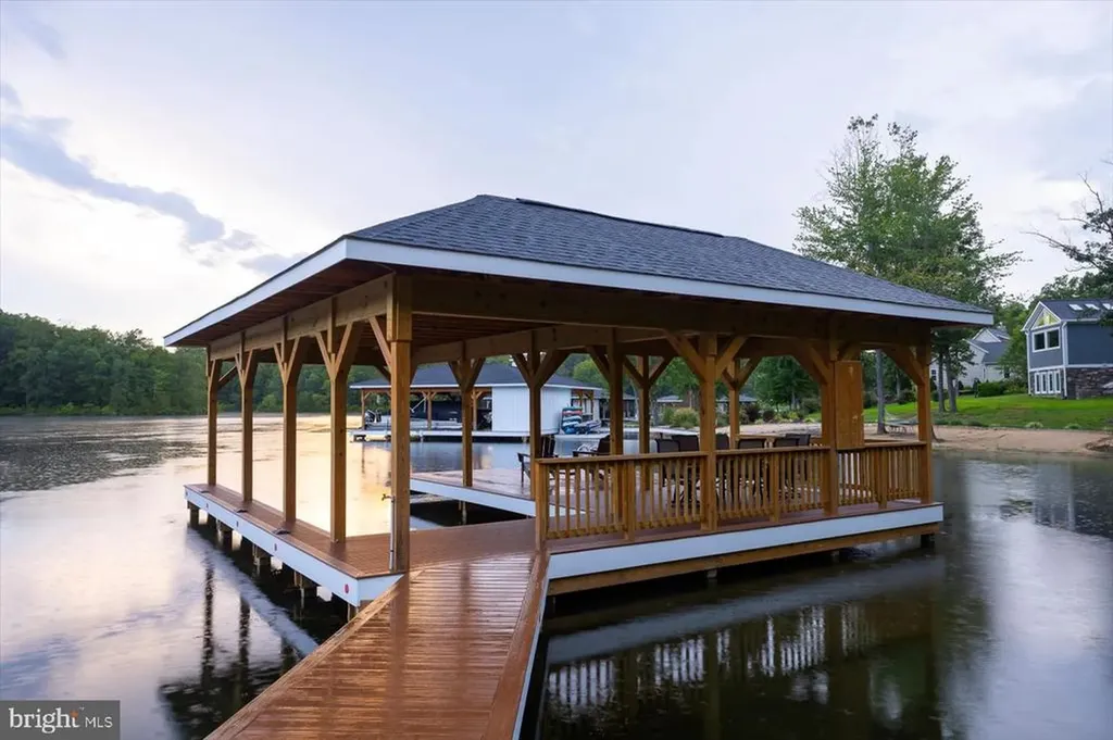 764 Noahs Landing Drive Bumpass VA 23024