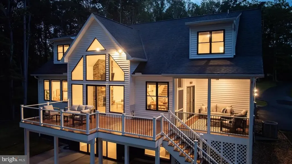 764 Noahs Landing Drive Bumpass VA 23024