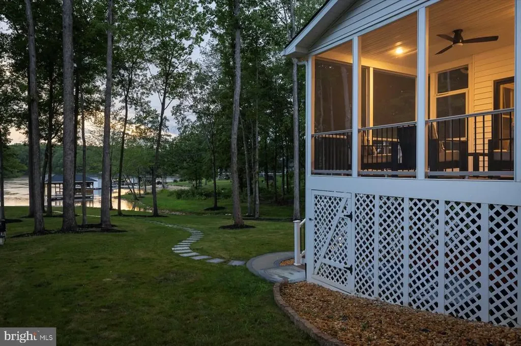 764 Noahs Landing Drive Bumpass VA 23024