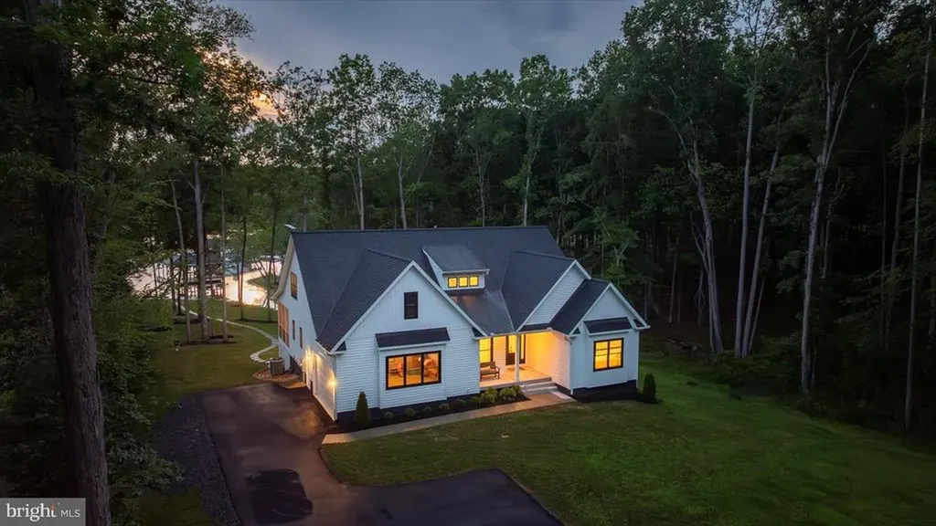 764 Noahs Landing Drive Bumpass VA 23024