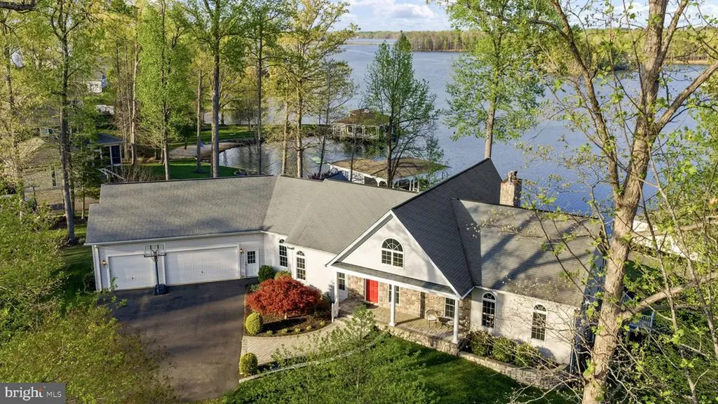 544 Ark Avenue Bumpass VA 23024