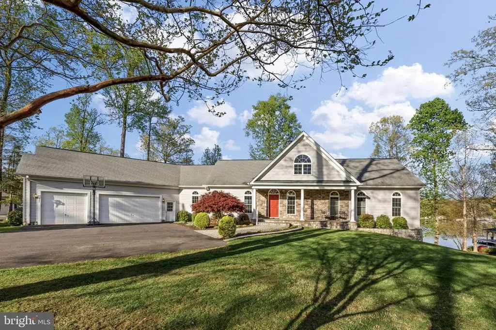 544 Ark Avenue Bumpass VA 23024