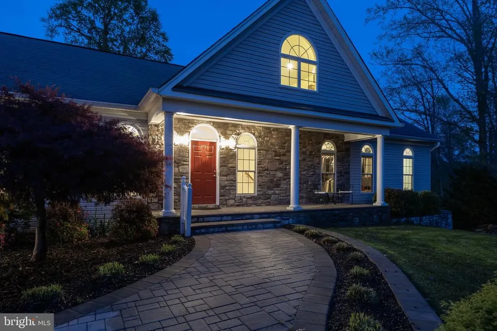 544 Ark Avenue Bumpass VA 23024