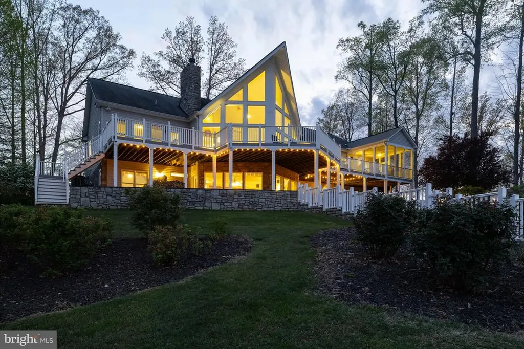 544 Ark Avenue Bumpass VA 23024
