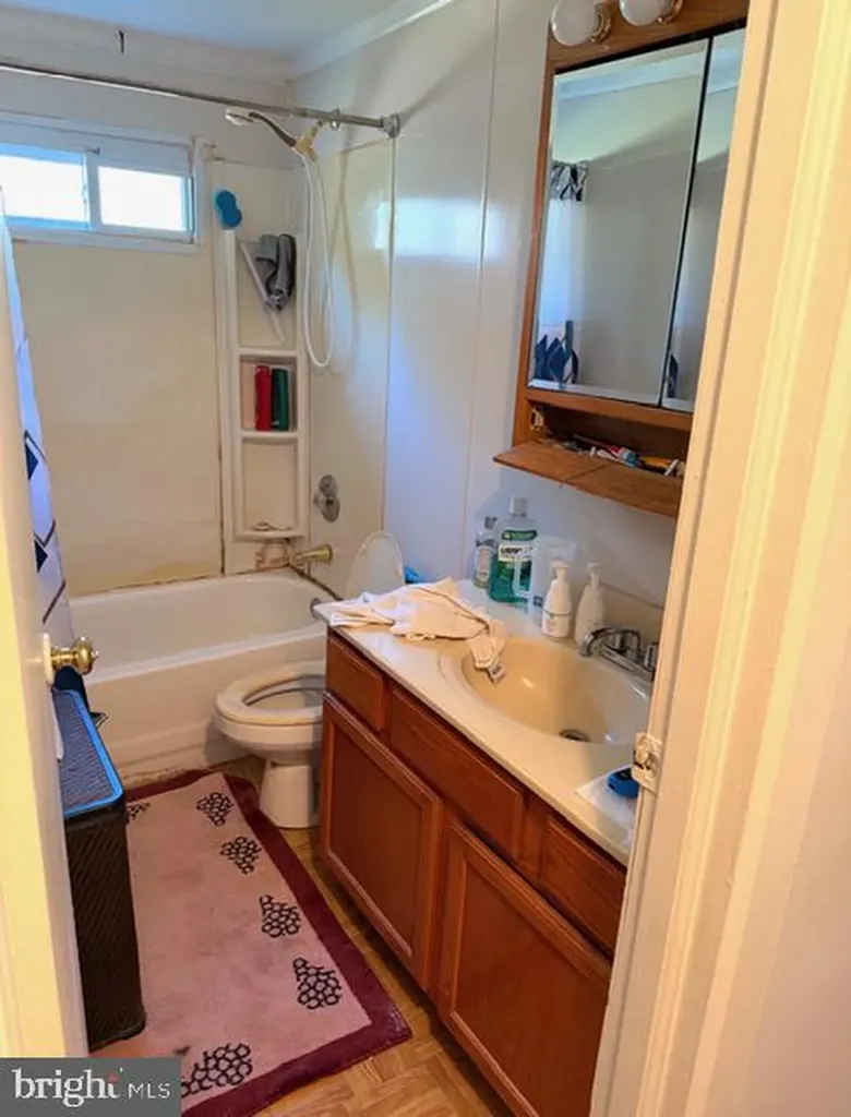 987 Eastham Road Bumpass VA 23024