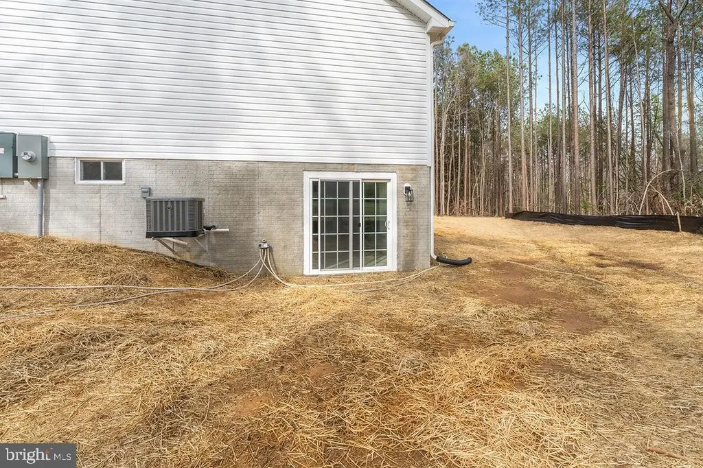 946 Pottiesville Road Bumpass VA 23024