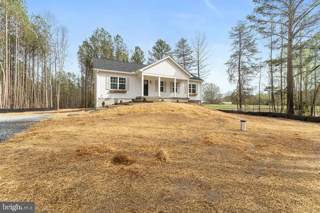 946 Pottiesville Road Bumpass VA 23024