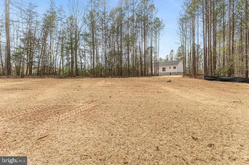 946 Pottiesville Road Bumpass VA 23024