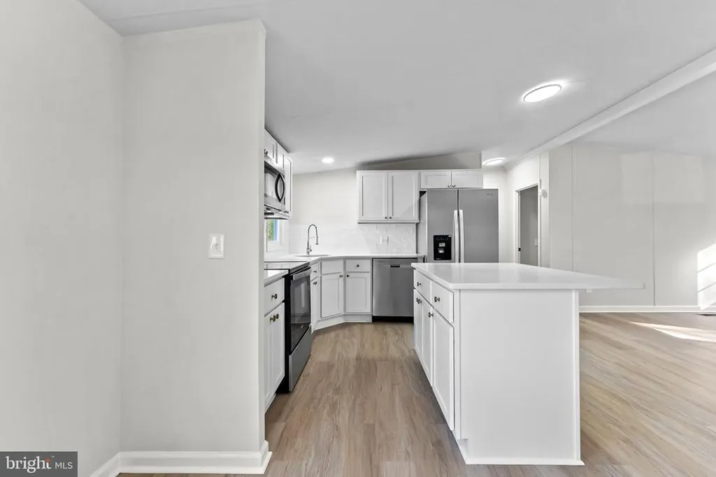 3367 Davis Highway Louisa VA 23093