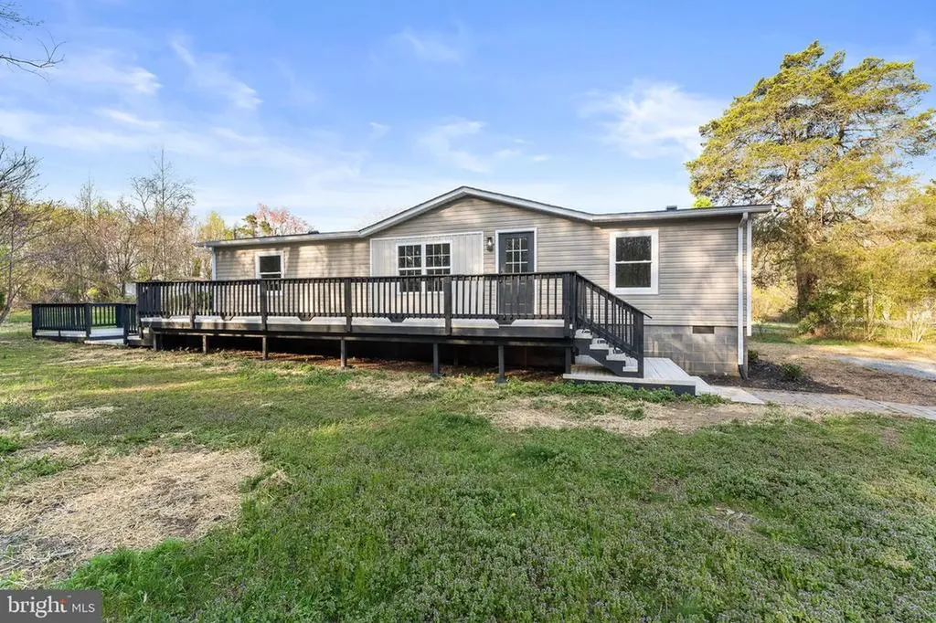 3367 Davis Highway Louisa VA 23093