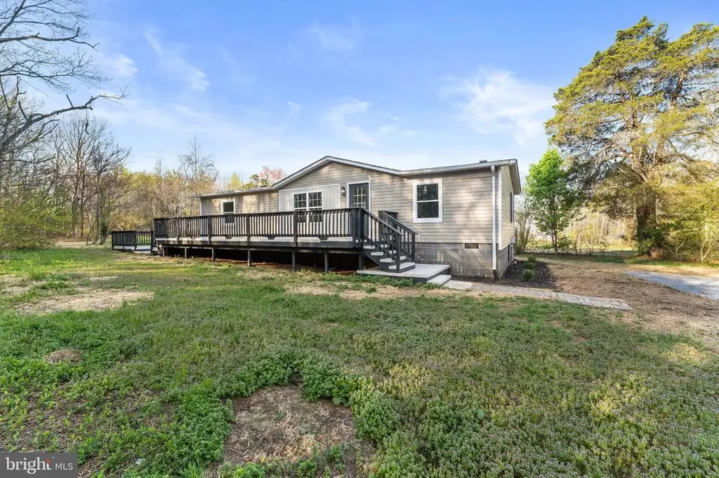 3367 Davis Highway Louisa VA 23093